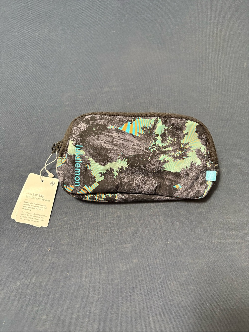 BNWT Lululemon everywhere mini belt bag